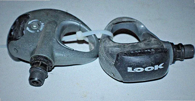 Look Arc F Clipless Bicycle Pedals Gray Bikepacking Racing Road Cafe Commuter :)